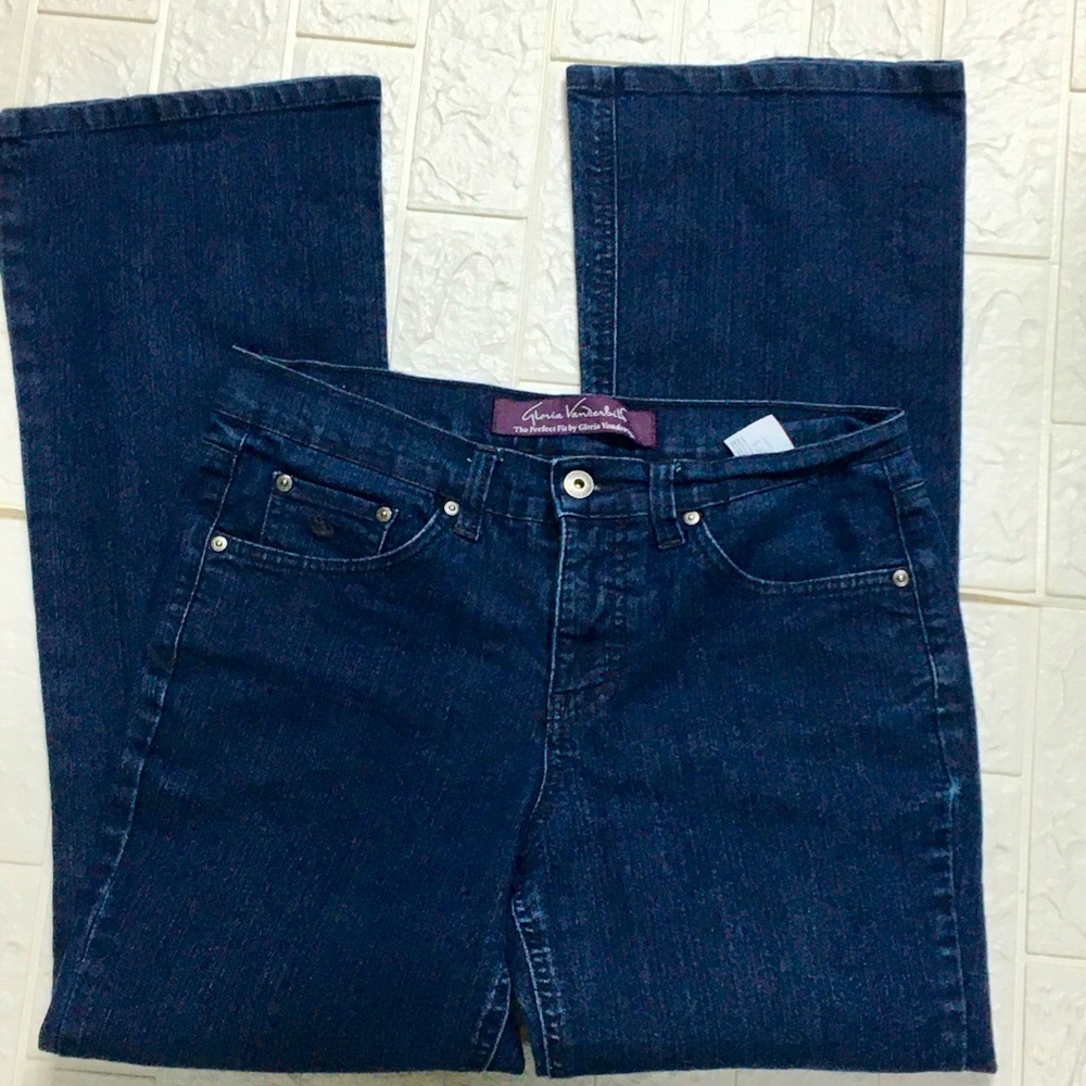 Gloria Vanderbilt like new the perfect fit jeans